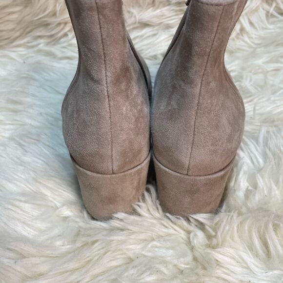 Vanelia Sommet Ankle Boot With 2.5 in Heel NWOT or Box MSRP $250 shoe size 8 - Picture 3 of 6